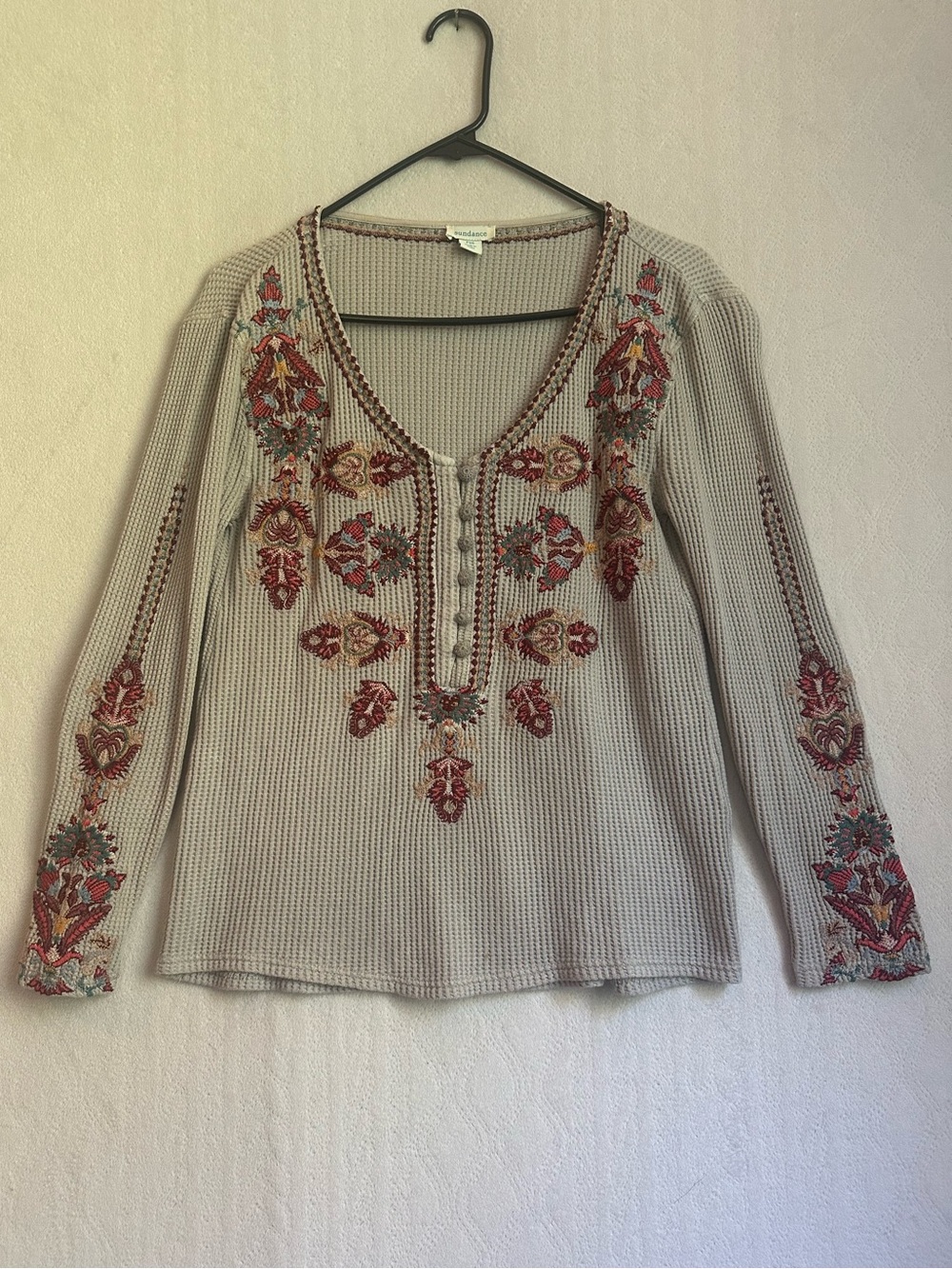 Sundance Embroidered Waffle Knit Henley Cream Red & Rust Sz XSP